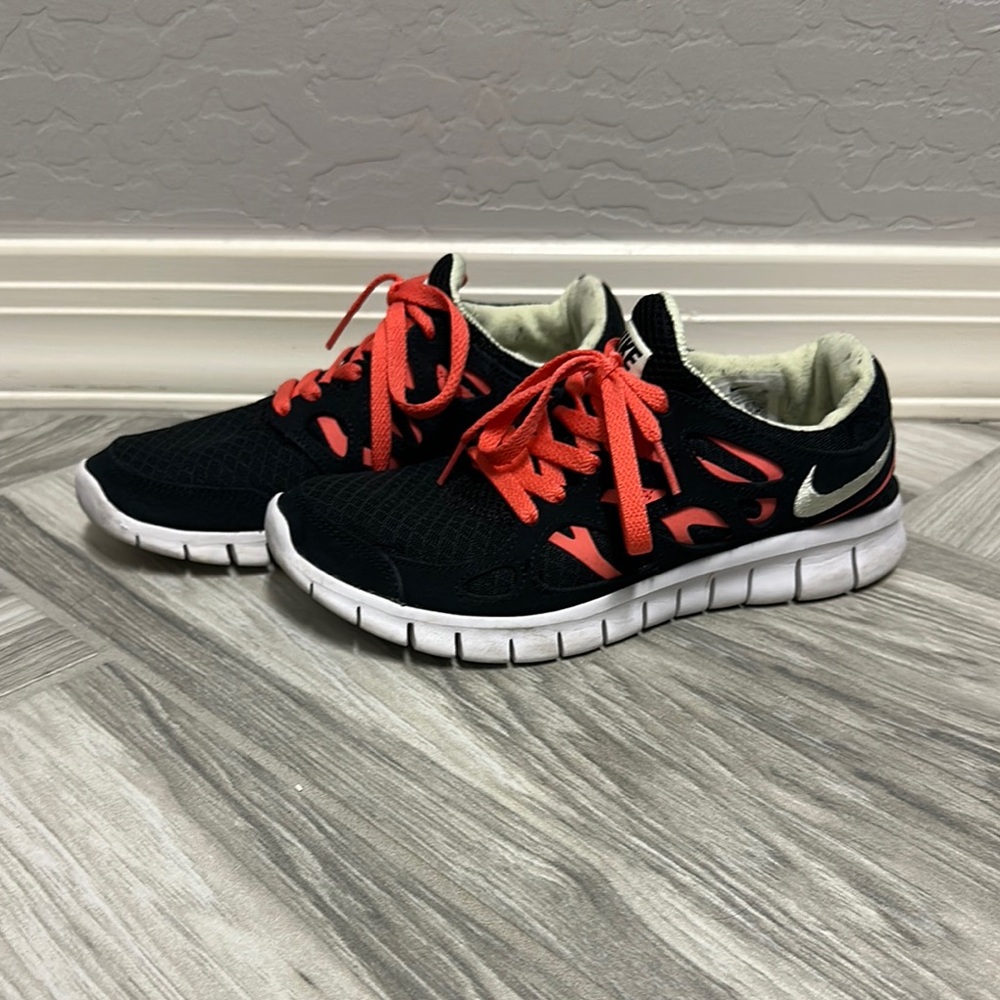 Nike Black and Orange Sneakers with Flex Grooves
